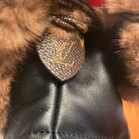 Louis Vuitton Pillow Mink Fur & Leather Boots - Picture 4 of 11